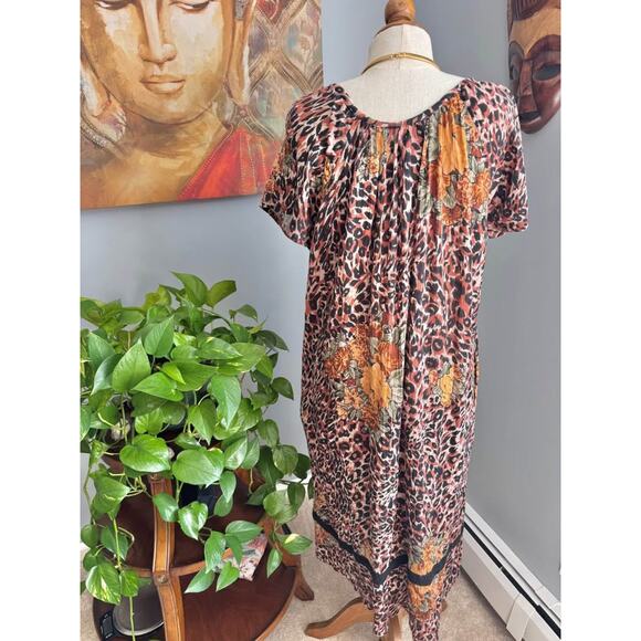 Vintage 1990’s Leopard and Floral House Dress - Picture 6 of 7
